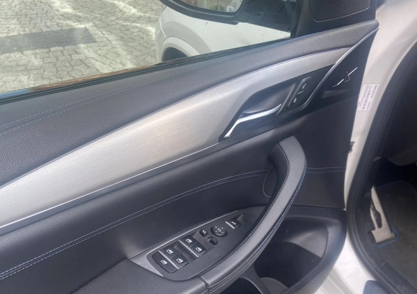 BMW X3 cena 136000 przebieg: 156000, rok produkcji 2018 z Pabianice małe 407